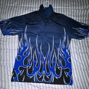 No boundaries button up